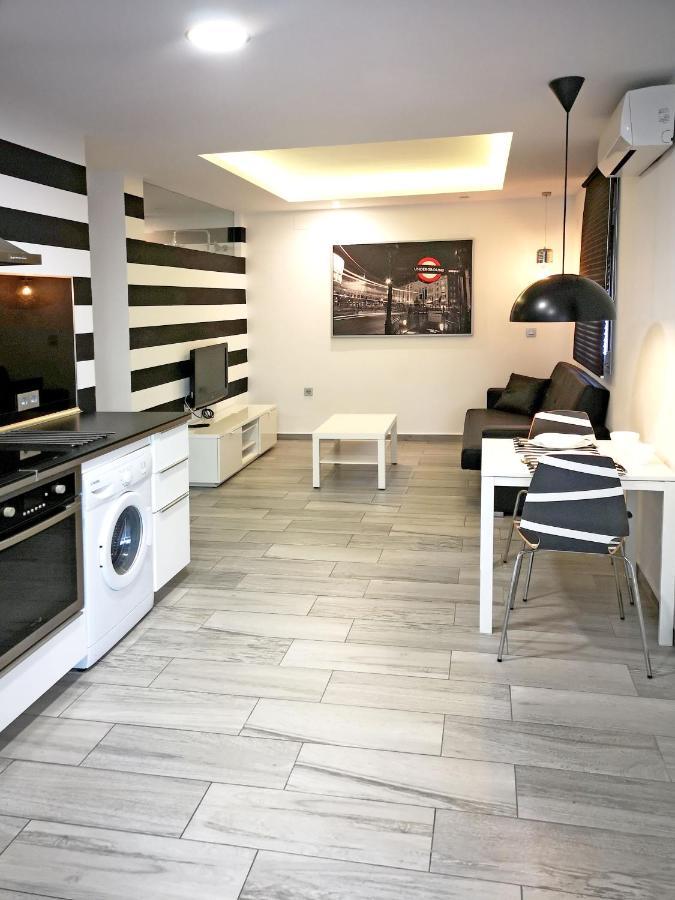 Conil Red-Black Apartment Conil De La Frontera Buitenkant foto